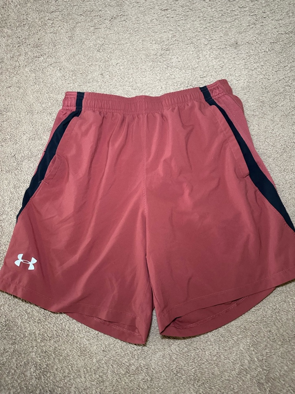 Under Armour Men’s Athletic Shorts Gym Running Size Large Pockets Brief Lined